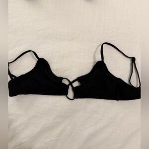 Arie swim top size medium